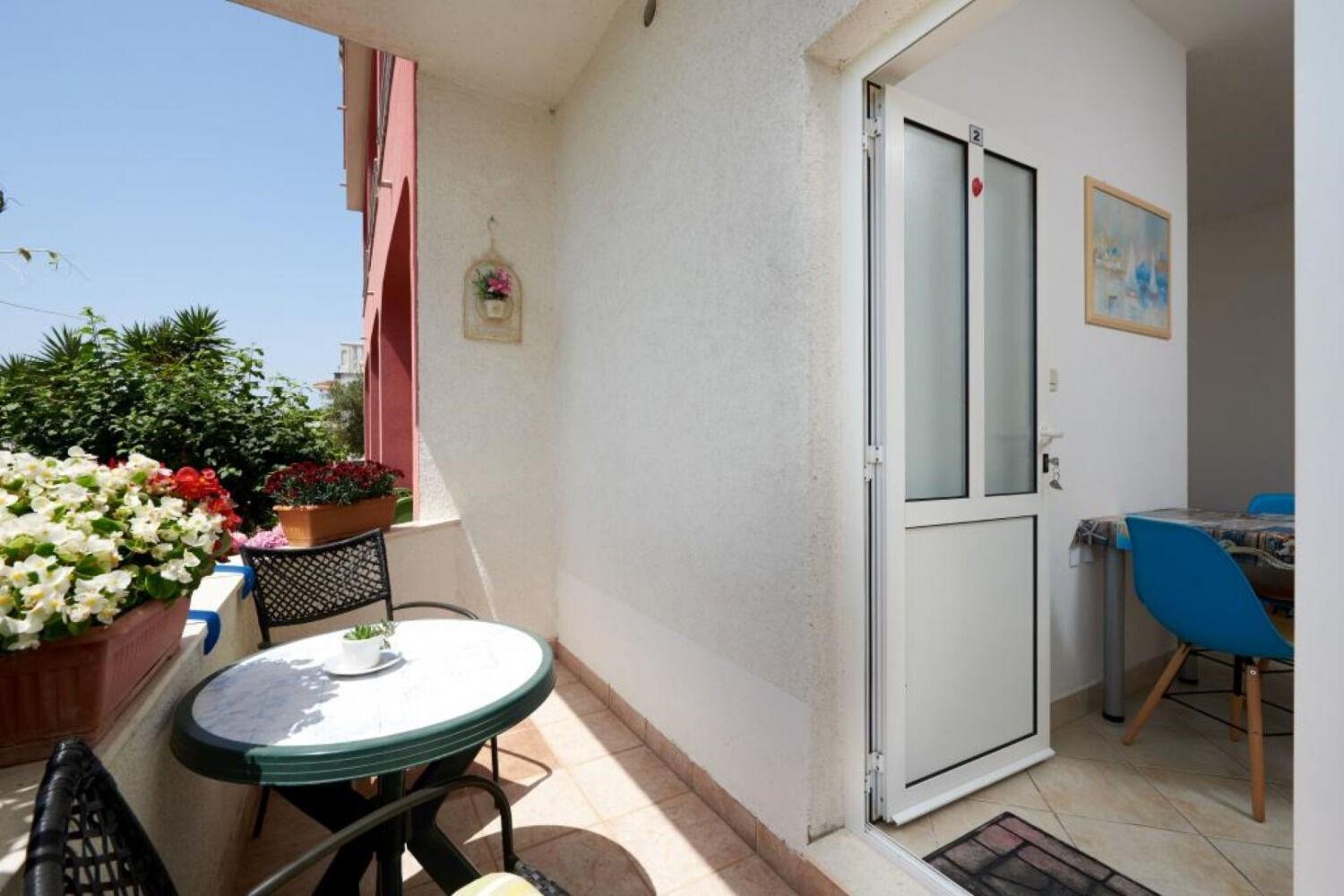 Apartments Mare - 30 M From Pebble Beach Seget Vranjica Exterior foto